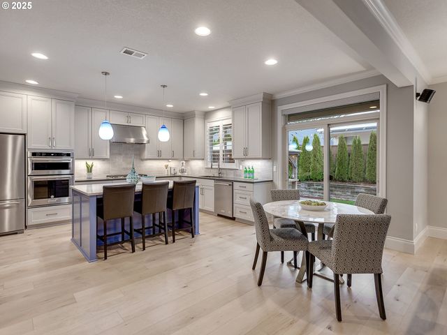 15413 Se CLARK St, Happy Valley, OR 97086