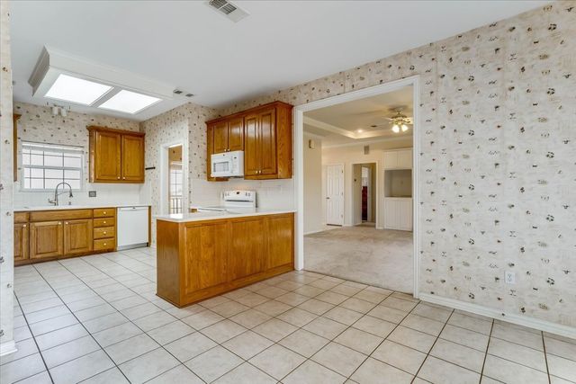 1281 FM 151, Trenton, TX 75490