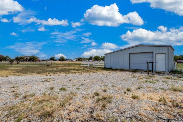 1281 FM 151, Trenton, TX 75490