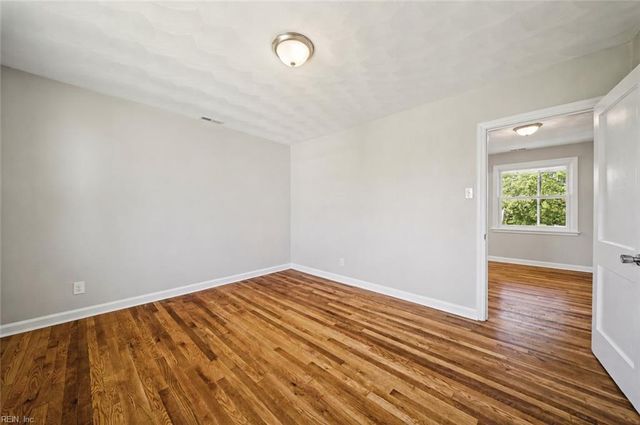 3502 Creig St, Portsmouth, VA 23707