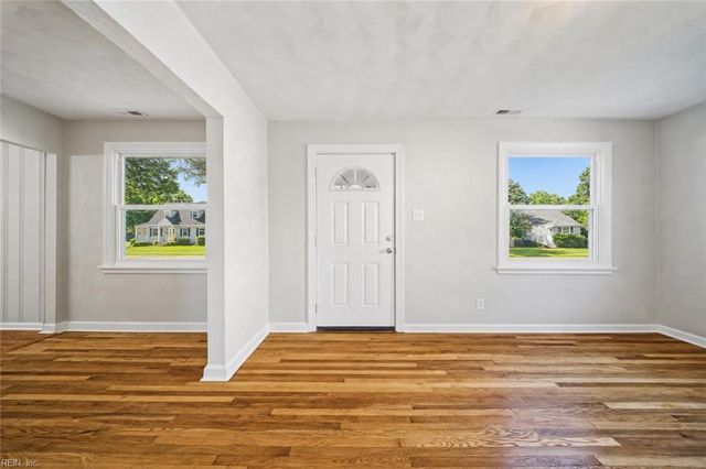3502 Creig St, Portsmouth, VA 23707