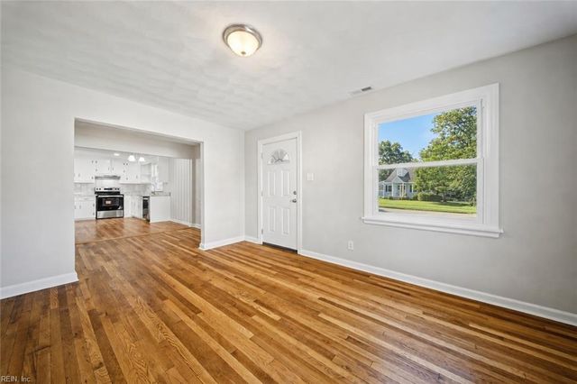 3502 Creig St, Portsmouth, VA 23707