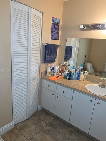 4231 NW 19th Street 254, Lauderhill, FL 33313