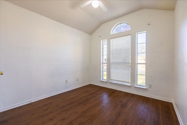 1309 Mcanear Court, Cleburne, TX 76033