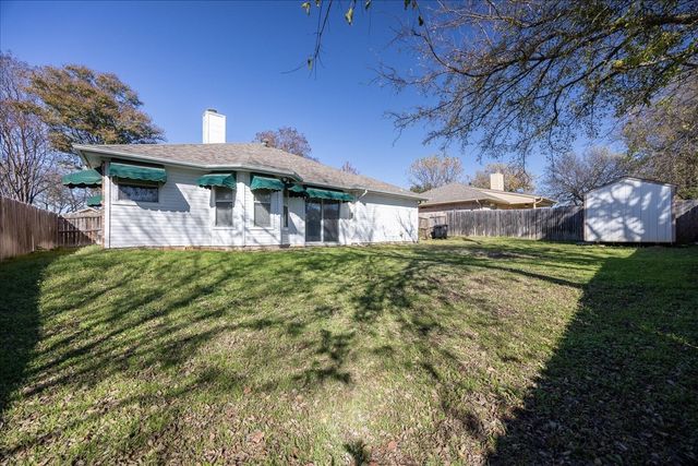 1309 Mcanear Court, Cleburne, TX 76033