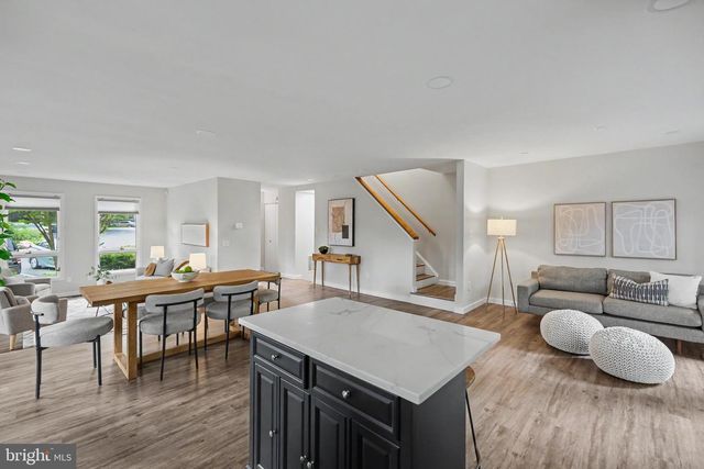 2020 CHADDS FORD DR, Reston, VA 20191