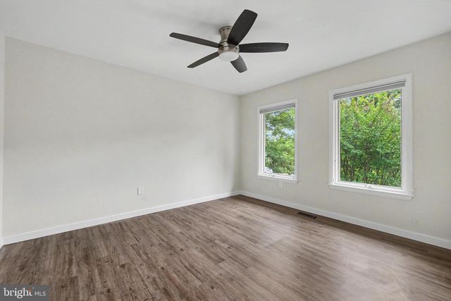 2020 CHADDS FORD DR, Reston, VA 20191