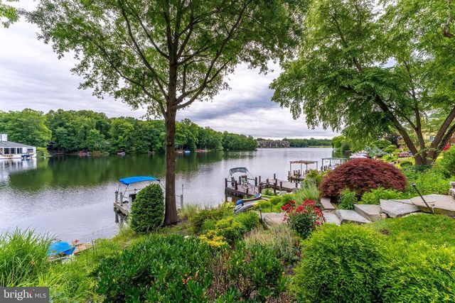 2020 CHADDS FORD DR, Reston, VA 20191