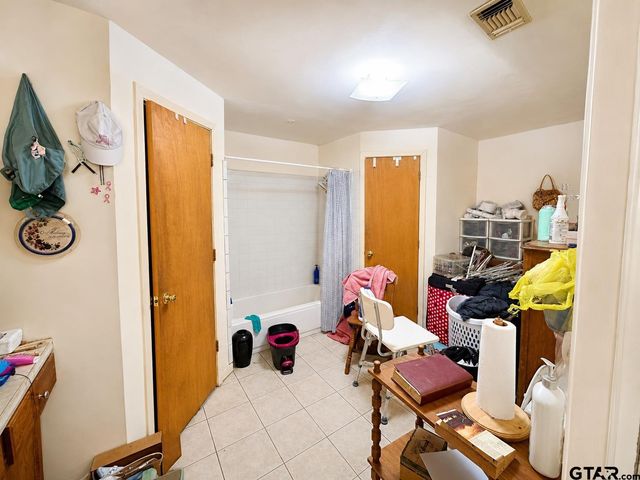1128 N CR 161 D, Overton, TX 75684