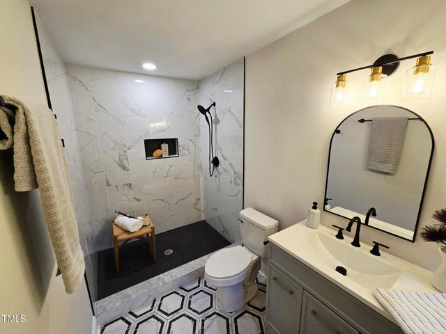 3669 W Greensboro Chapel Hill Road, Liberty, NC 27298