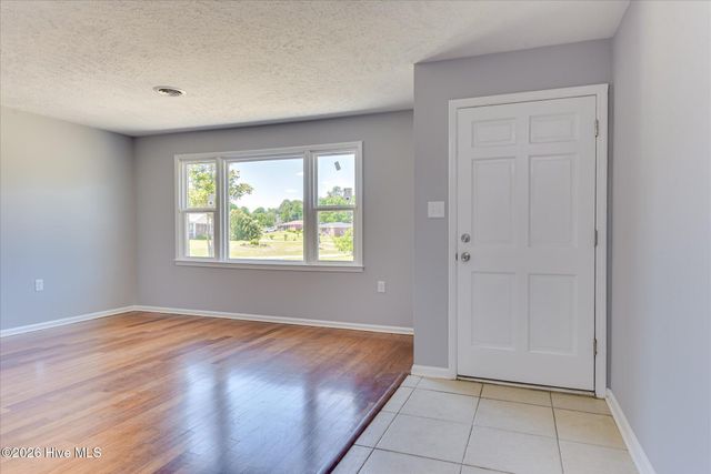 10 Leann Court NW, Aiken, SC 29801