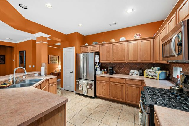 120 Breckenridge ST, Georgetown, TX 78633