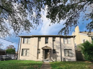1660 Hawthorne Street, Houston, TX 77006