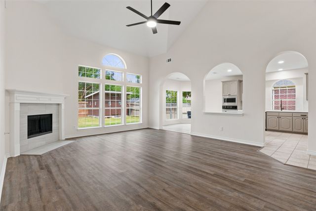 11501 Pheasant Creek Drive, Fort Worth, TX 76244