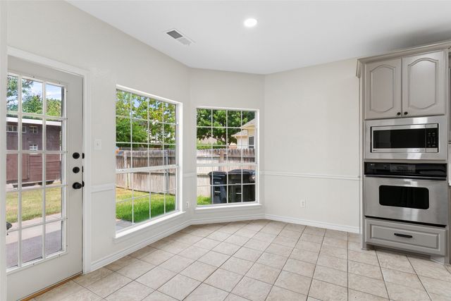 11501 Pheasant Creek Drive, Fort Worth, TX 76244