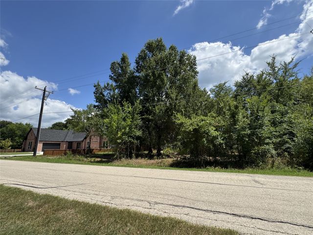 204 Kanakoa Drive, Tool, TX 75143