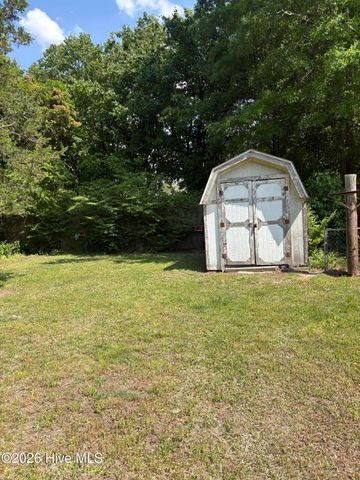 103 S Wooten Street, La Grange, NC 28551
