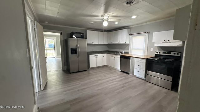 103 S Wooten Street, La Grange, NC 28551