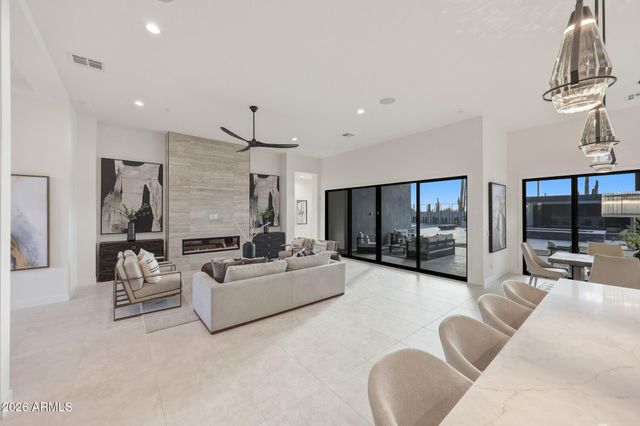 1632 W LAVITT Lane, Phoenix, AZ 85086