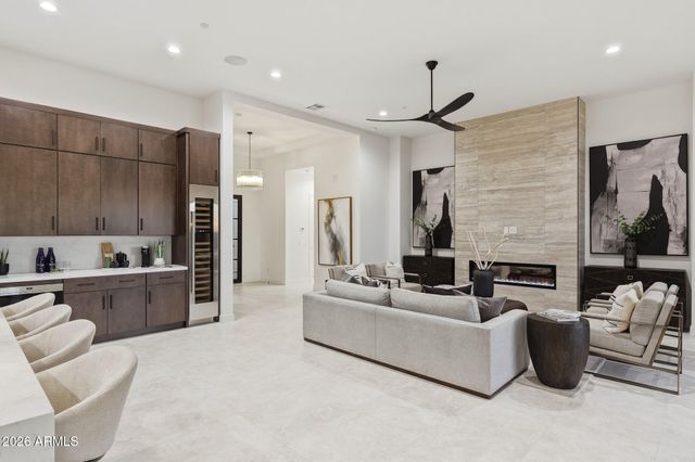 1632 W LAVITT Lane, Phoenix, AZ 85086