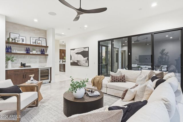 1632 W LAVITT Lane, Phoenix, AZ 85086