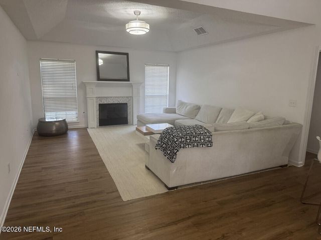 13060 N AUTUMN RIVER Road, Jacksonville, FL 32224