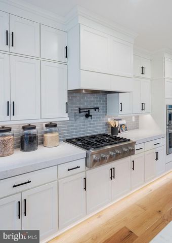 5399 RED OAK DR, Coopersburg, PA 18036