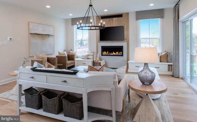 5399 RED OAK DR, Coopersburg, PA 18036