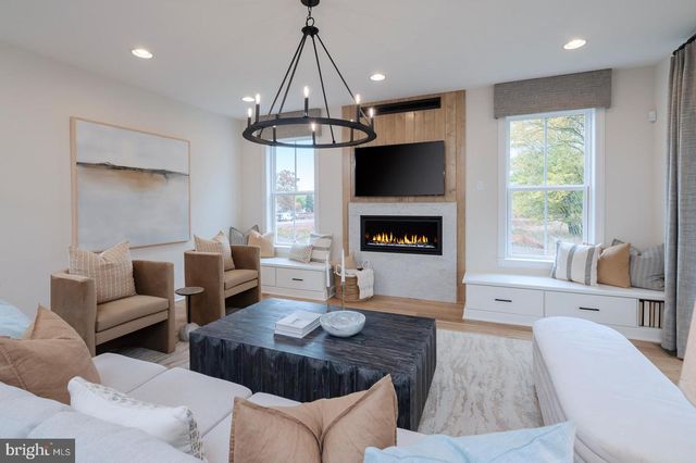 5399 RED OAK DR, Coopersburg, PA 18036