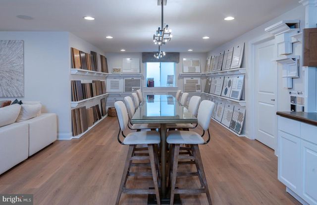 5399 RED OAK DR, Coopersburg, PA 18036