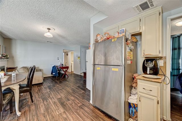 6729 Brunswick Circle, Las Vegas, NV 89107