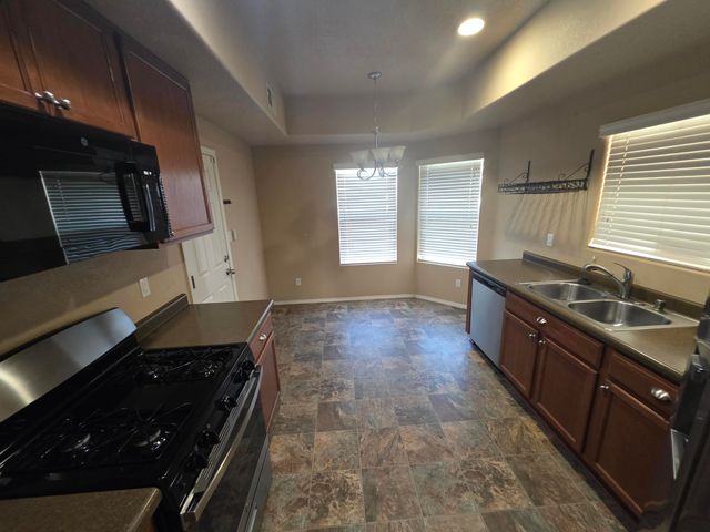 11008 ESCENSIA Street NW, Albuquerque, NM 87114