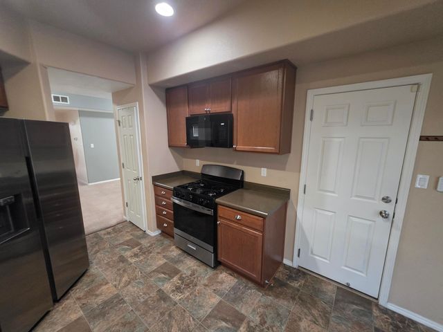 11008 ESCENSIA Street NW, Albuquerque, NM 87114