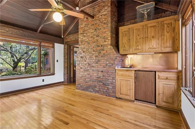 510 Oak Grove RD, Norfolk, VA 23505