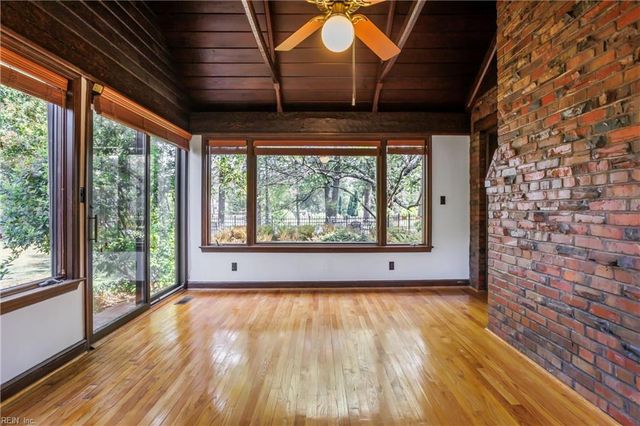 510 Oak Grove RD, Norfolk, VA 23505