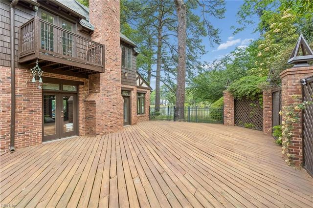 510 Oak Grove RD, Norfolk, VA 23505