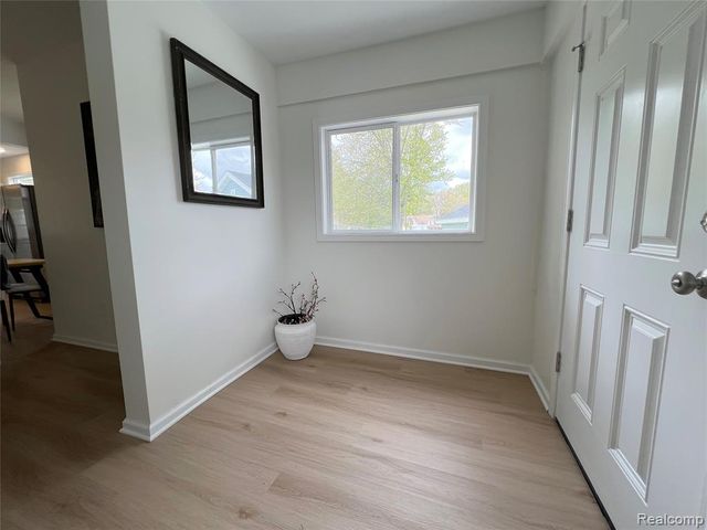 43 Rathbone Street, Mount Clemens, MI 48043