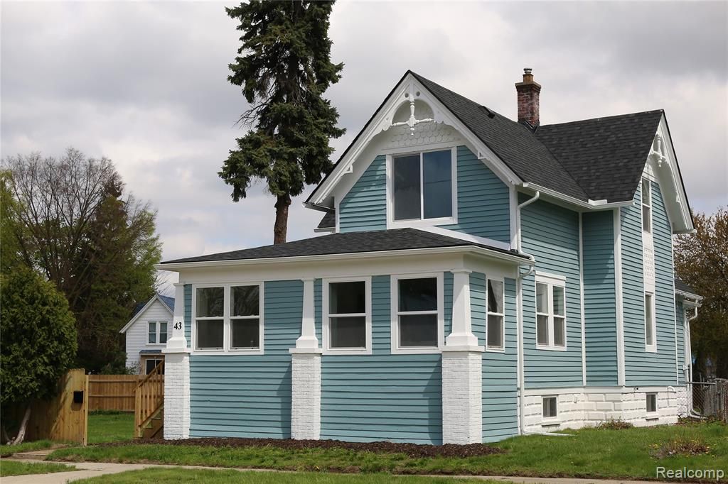 43 Rathbone Street, Mount Clemens, MI 48043