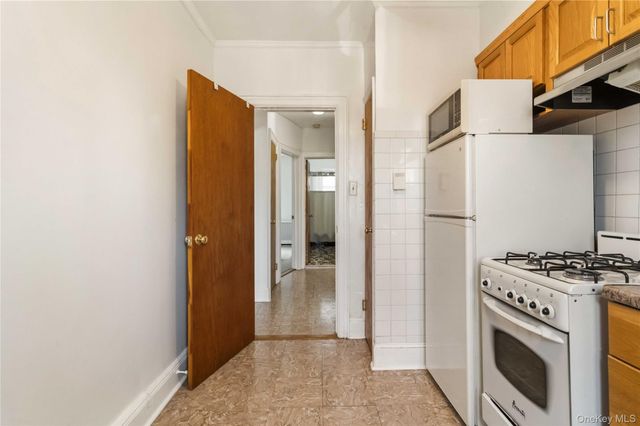 36-16 23rd Avenue, Astoria, NY 11105