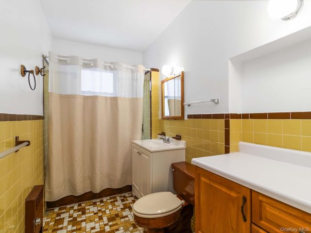 36-16 23rd Avenue, Astoria, NY 11105