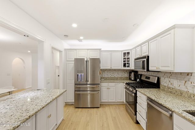 19 Elm Street, Jackson, NJ 08527