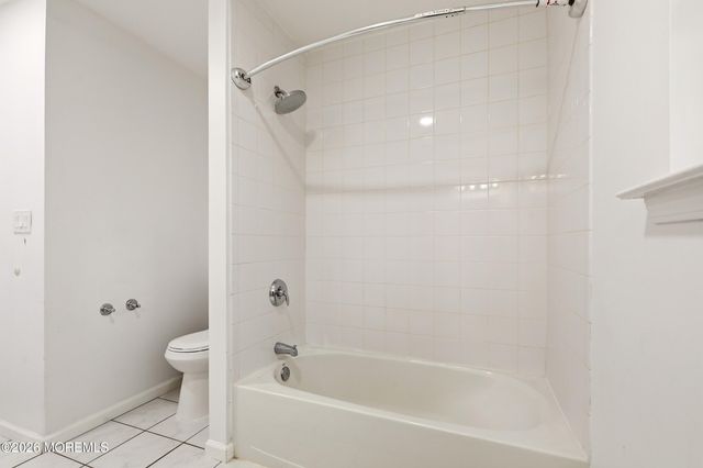 19 Elm Street, Jackson, NJ 08527