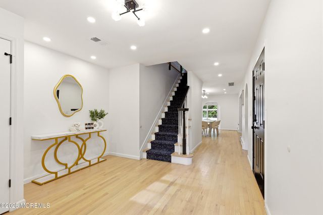 19 Elm Street, Jackson, NJ 08527