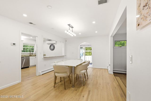 19 Elm Street, Jackson, NJ 08527