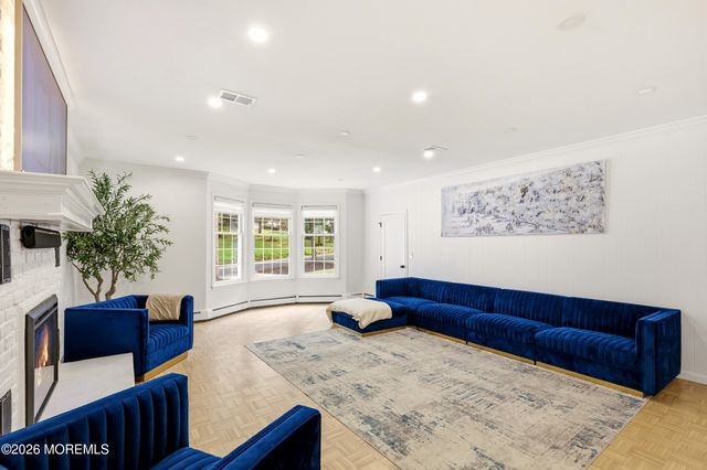 19 Elm Street, Jackson, NJ 08527