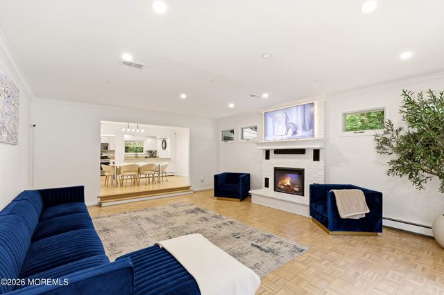 19 Elm Street, Jackson, NJ 08527