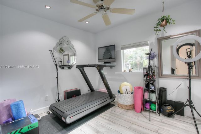 6875 N Cartee Rd, Palmetto Bay, FL 33158