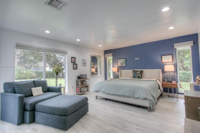 6875 N Cartee Rd, Palmetto Bay, FL 33158