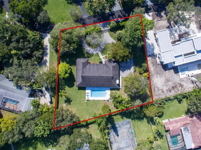 6875 N Cartee Rd, Palmetto Bay, FL 33158