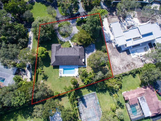 6875 N Cartee Rd, Palmetto Bay, FL 33158